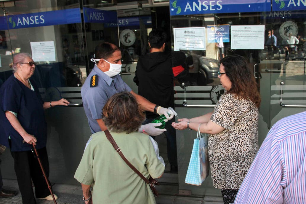 Jubilados: no exigirán el trámite de supervivencia hasta el 30 de abril
