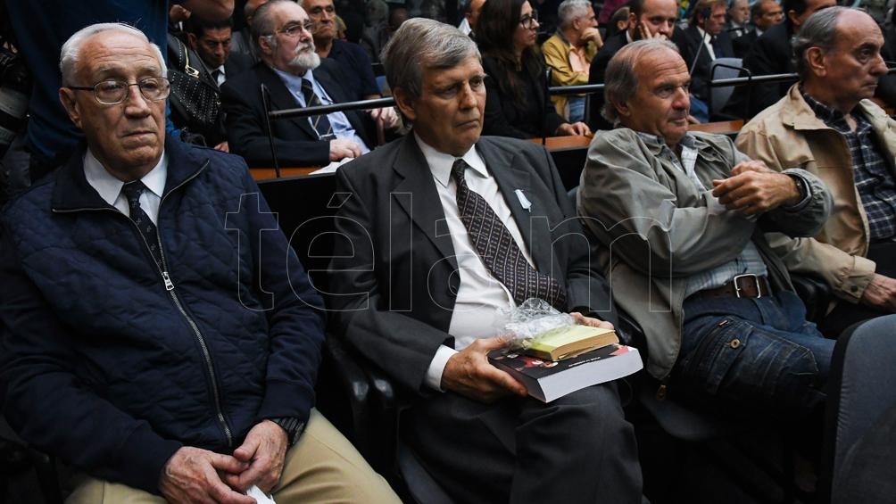 El represor Astiz continuara en la cárcel