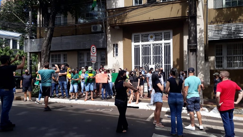 Empresarios y comerciantes piden reapertura de actividades en Foz