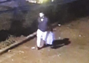 Detuvieron a un hombre por el incendio de dos móviles policiales en Eldorado