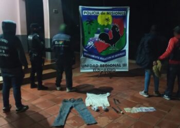 Hay dos detenidos por agredir con un cuchillo y robar a un hombre