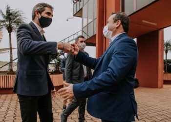 Misiones reclama una tasa diferencial para el aeropuerto de Puerto Iguazú