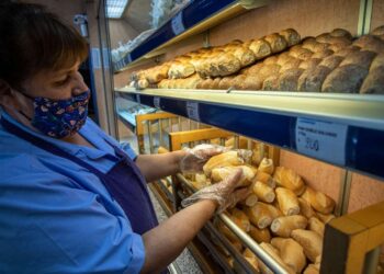 Inflación imparable: el kilo de pan aumentará entre 20% y 25% a partir del lunes