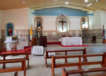 Entró a robar a una iglesia, se arrepintió y pidió confesarse