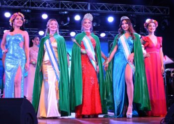 Campo Viera: Selene Weremczuk es la nueva Reina y Celeste Kirszner de Eldorado Primera Princesa en la Fiesta Nacional del Té