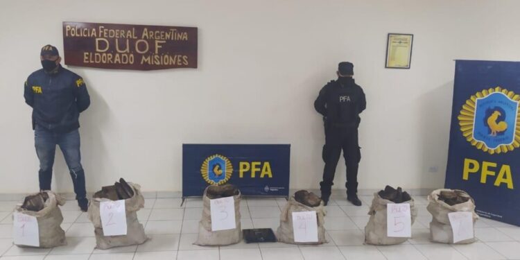 Eldorado: secuestran más de 140 kilos de marihuana en el pleno monte