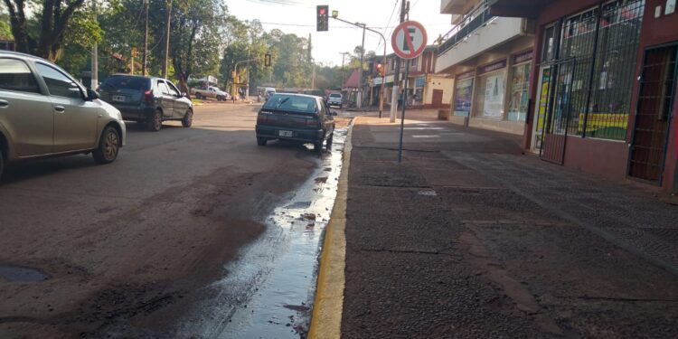 Comerciantes en contra del estacionamiento prohibido