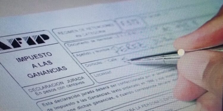 Impuesto a las ganancias: desde noviembre el mínimo no imponible quedará por arriba de $ 330.000