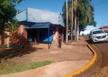 Jovencito de 13 años apuñalo a una abuela la dejo gravemente herida y le sustrajo la recaudación de su comercio en Puerto Piray