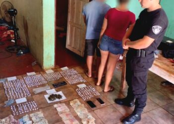 La Policía detuvo a una pareja en Eldorado con casi 800 dosis de cocaína y marihuana