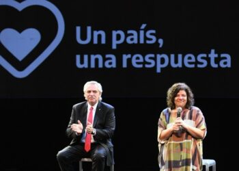 Cuestionan a Vizotti: la epidemia de dengue se descontrola y aumentan los muertos