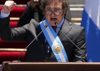 Otro DNU de Milei dispondría que no se renueven los contratos de miles de empleados públicos