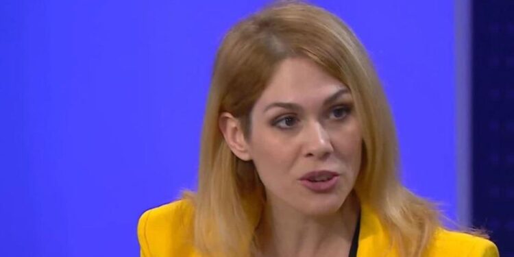 Lilia Lemoine fue agredida en la calle: le pegaron una cachetada, le robaron el celular y debió ser asistida