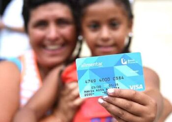 Plan Milei: duplican la AUH y aumenta un 50% la Tarjeta Alimentar