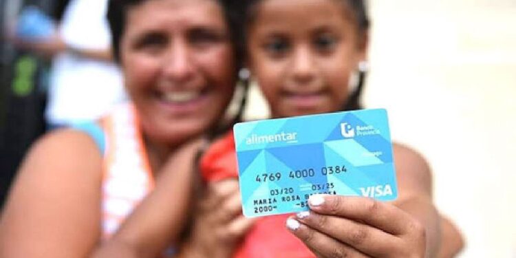 Plan Milei: duplican la AUH y aumenta un 50% la Tarjeta Alimentar