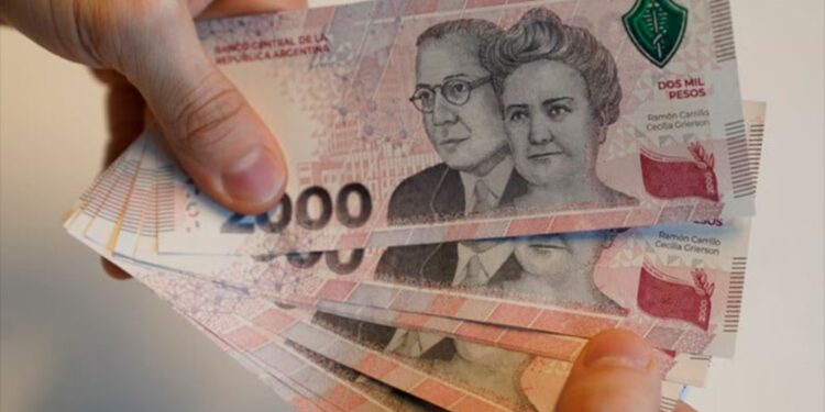 El Gobierno avanza en la idea de emitir billetes de $20.000 y $50.000