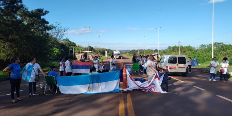 Reclamos docentes: La semana comienza con cortes de ruta en la zona norte