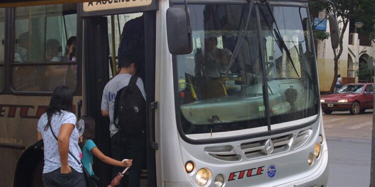 Etce/Kenia: Alumnos que no poseen carnet escolar, deberá abonar la suma de 900 pesos