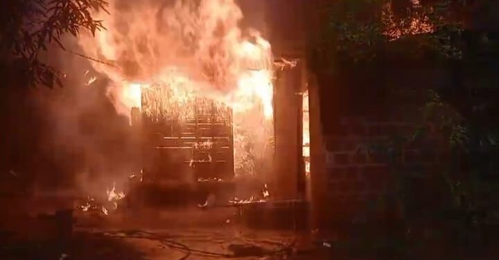 Incendio Devasta Vivienda en Puerto Pinares