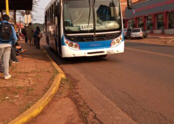 Empresa Etce/Kenia: Unidad varada en la av. San Martin, falta de mantenimiento