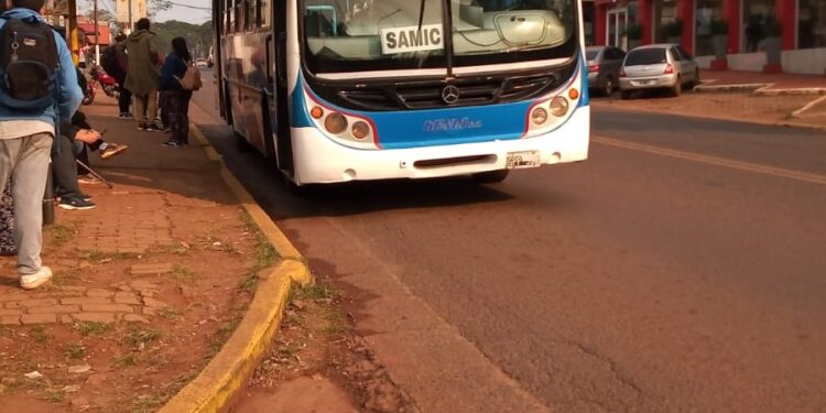 Empresa Etce/Kenia: Unidad varada en la av. San Martin, falta de mantenimiento