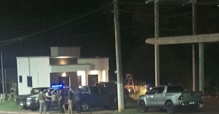 Operativo de Gendarmería en Eldorado III: Intervienen Camioneta Amarok Gris