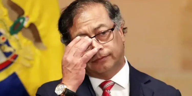 Petro pide una alianza militar regional contra el narcotráfico y propone cooperar con Venezuela