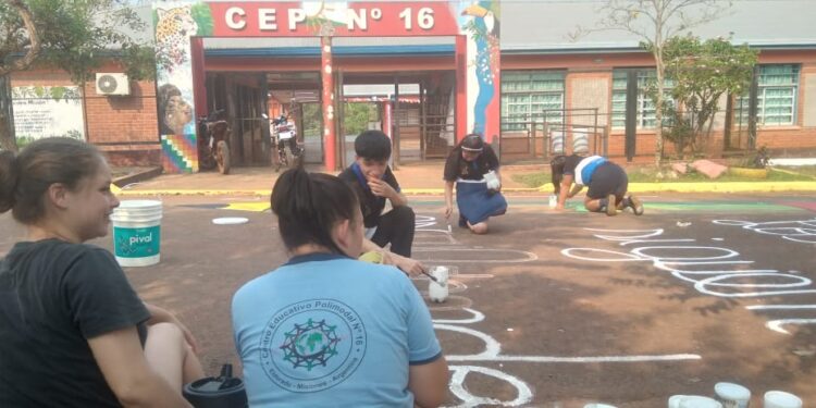 Estudiantes de la CEP N° 16 recuerdan La Noche de los Lápices con un mensaje de compromiso y memoria