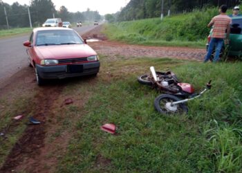 Accidente vehicular en la RP 17 deja dos heridos trasladados al hospital SAMIC