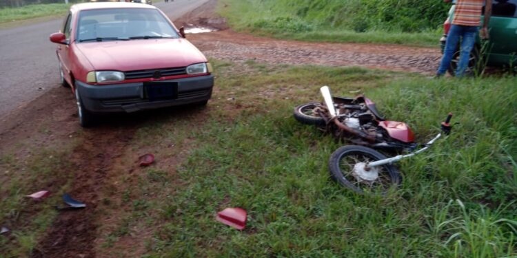 Accidente vehicular en la RP 17 deja dos heridos trasladados al hospital SAMIC