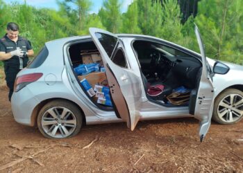 Eldorado: Persecución, detención y secuestro de un auto robado con una carga de cigarrillos valuada en 11 millones