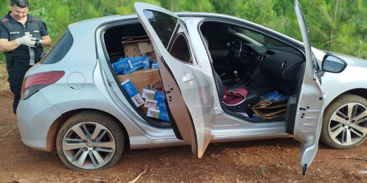 Eldorado: Persecución, detención y secuestro de un auto robado con una carga de cigarrillos valuada en 11 millones