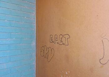 Eldorado: Vecinos denuncian ruidos y actos vandálicos provocados por alumnos