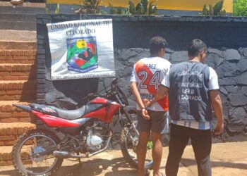 Secuestraron cuatro motocicletas de dudosa procedencia y arrestaron a dos jóvenes