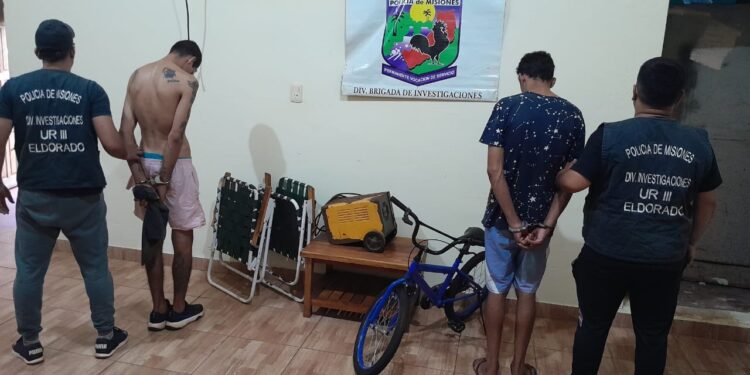 Delincuentes desvalijaron una casa, fueron detenidos