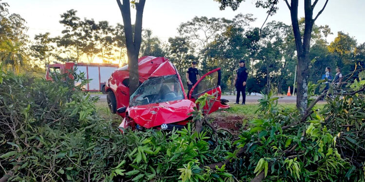 Tragedia vial en la ruta 12: una joven murió tras despiste y choque