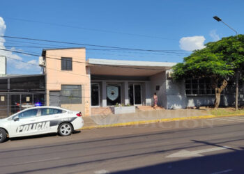 Grave incidente con arma de fuego en la EPET N° 1: alumno de 17 años se disparó en pleno recreo y permanece internado