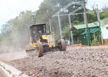 Comenzó el asfaltado de la calle Salto Alegría, una obra clave para descongestionar la avenida San Martín