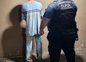 Rápido operativo en barrio Roulet: detuvieron al hombre que atacó a la nueva pareja de su ex y secuestraron el arma utilizada